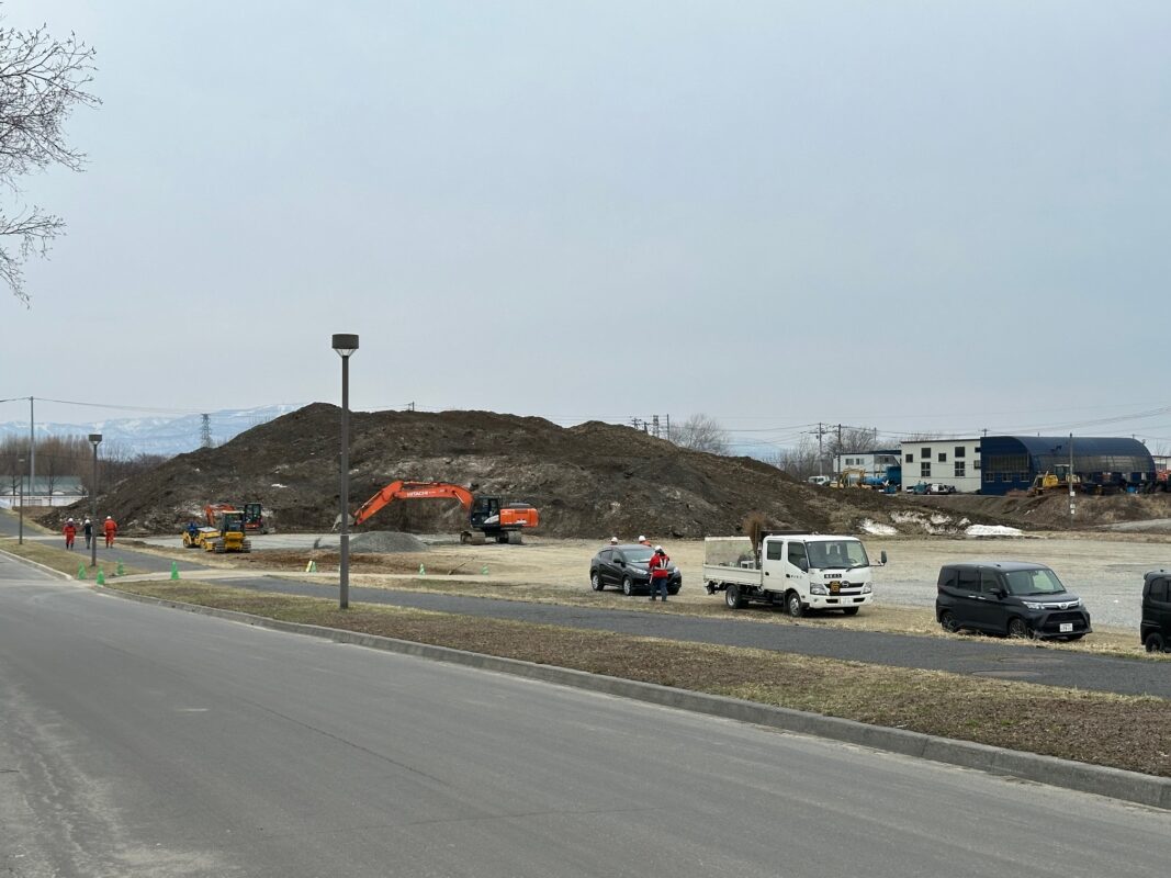 4月2日 野球場駐車場融雪状況